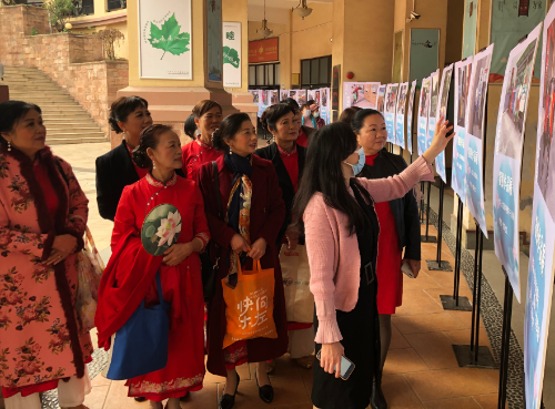 5.OB体育
“好家风+”活动：家风好故事摄影作品展。.jpg