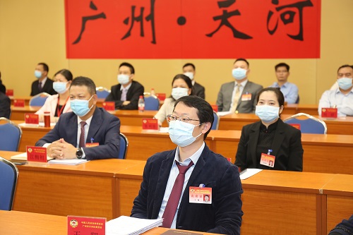 观看警示教育片1（罗增堆摄）500.JPG