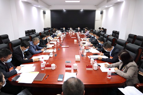 第四组学习文史组（全伟民摄）500.jpg