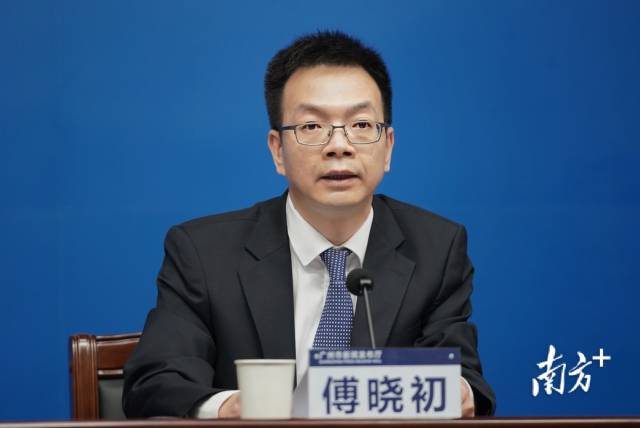 南方+ 张梓望 拍摄