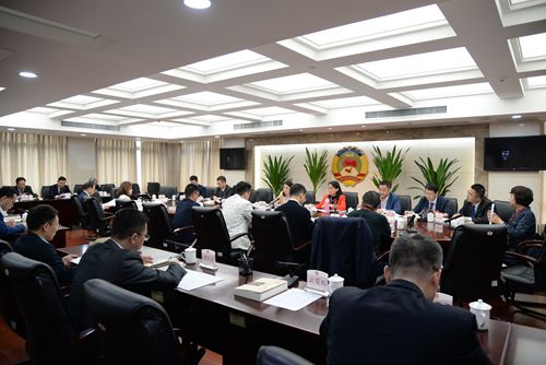 第五组讨论现场.jpg